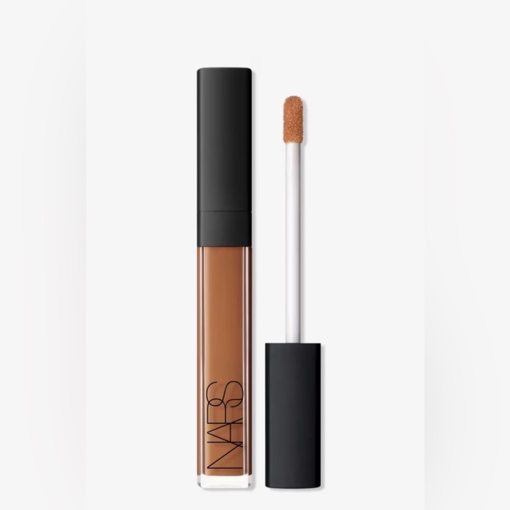 NARS Radiant Creamy Concealer Dark 1-Cafe Medium-deep-deep w/ neutral undertones